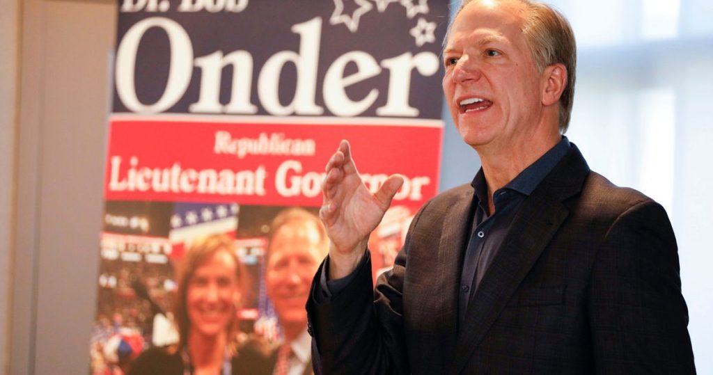 El congresista republicano llama a las personas trans un “mal demoníaco” y pide a sus seguidores que oren por su protección