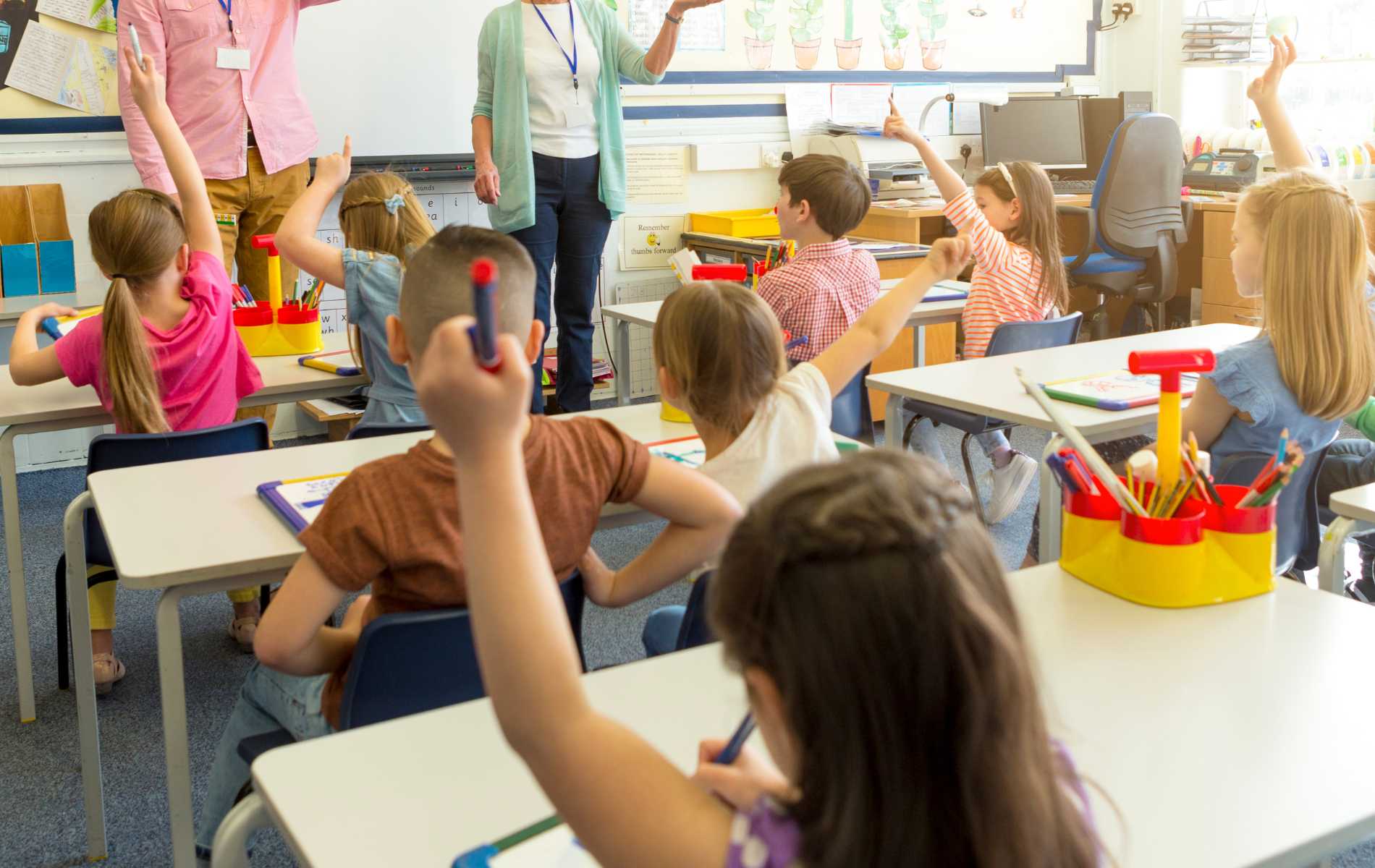 La congresista quiere prohibir a las strippers en las escuelas, pero en realidad nunca sucedió