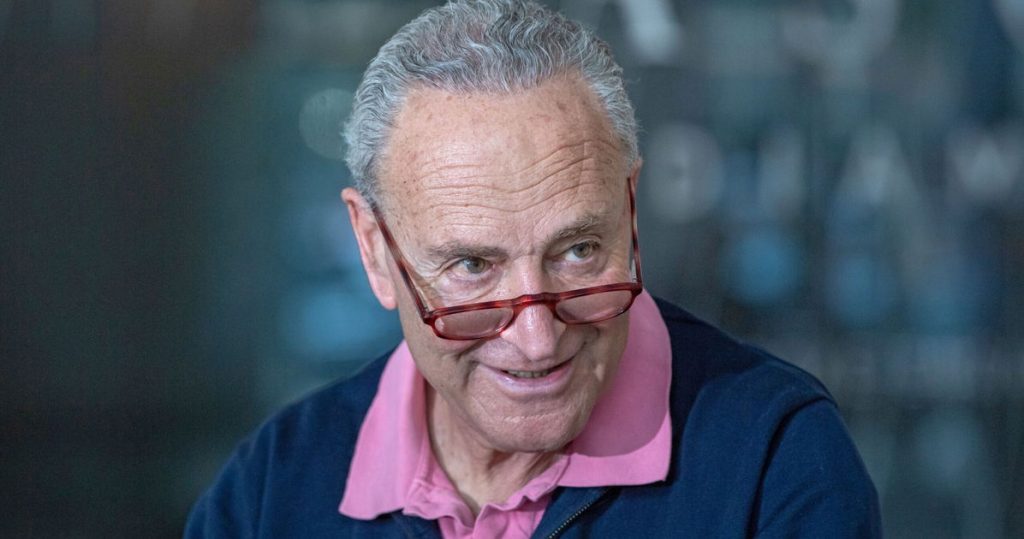 Los demócratas presentan un proyecto de ley para impedir que el presidente retire las banderas del Orgullo del Monumento a Stonewall