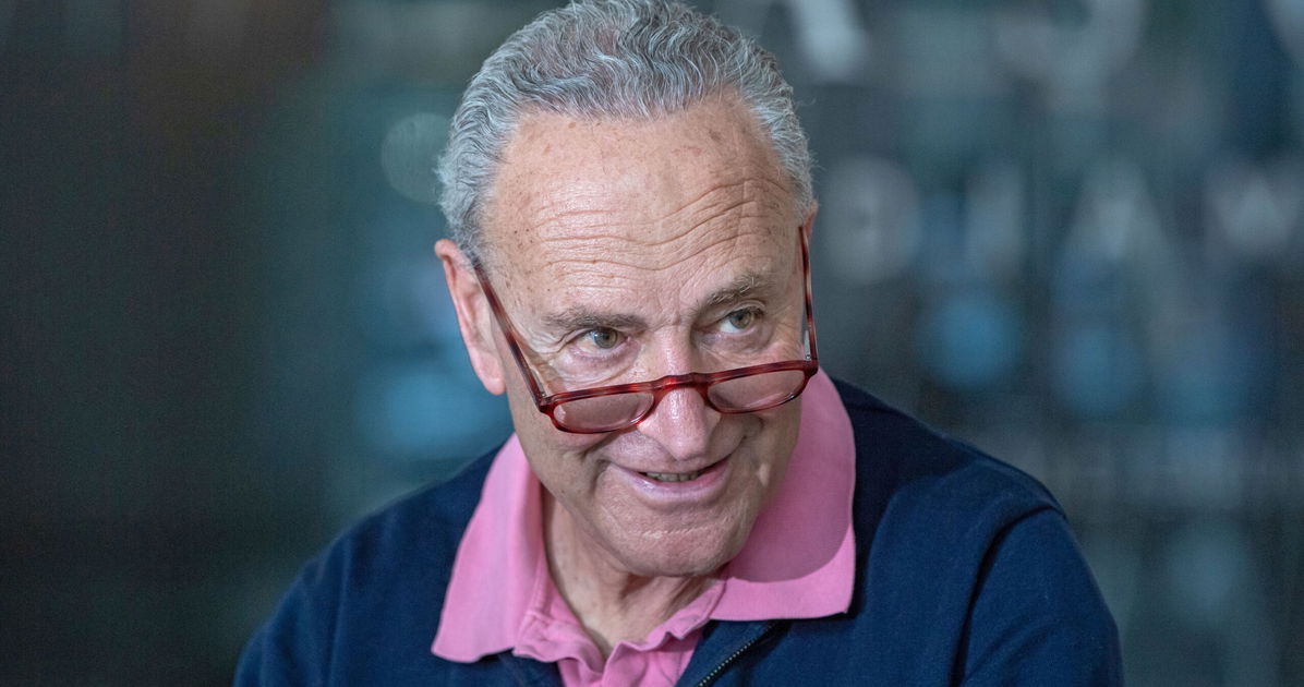 Los demócratas presentan un proyecto de ley para impedir que el presidente retire las banderas del Orgullo del Monumento a Stonewall