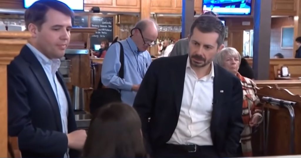 “Presidente Pete”: Pete Buttigieg genera especulaciones sobre 2028 con su visita a New Hampshire