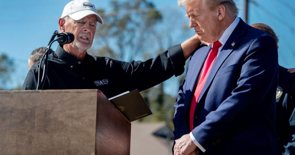 Aparentemente Jesucristo habló una vez más con su emisario terrenal, el rey Donald.