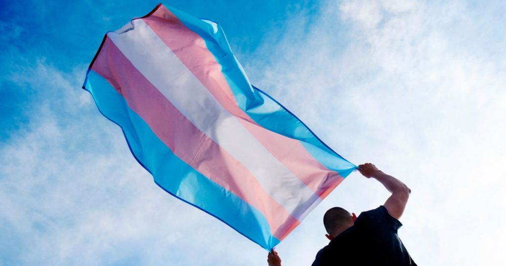 “Aterrador”: el Partido Republicano desata una ola de proyectos de ley anti-trans en todo el país. Esto es lo que están planeando...