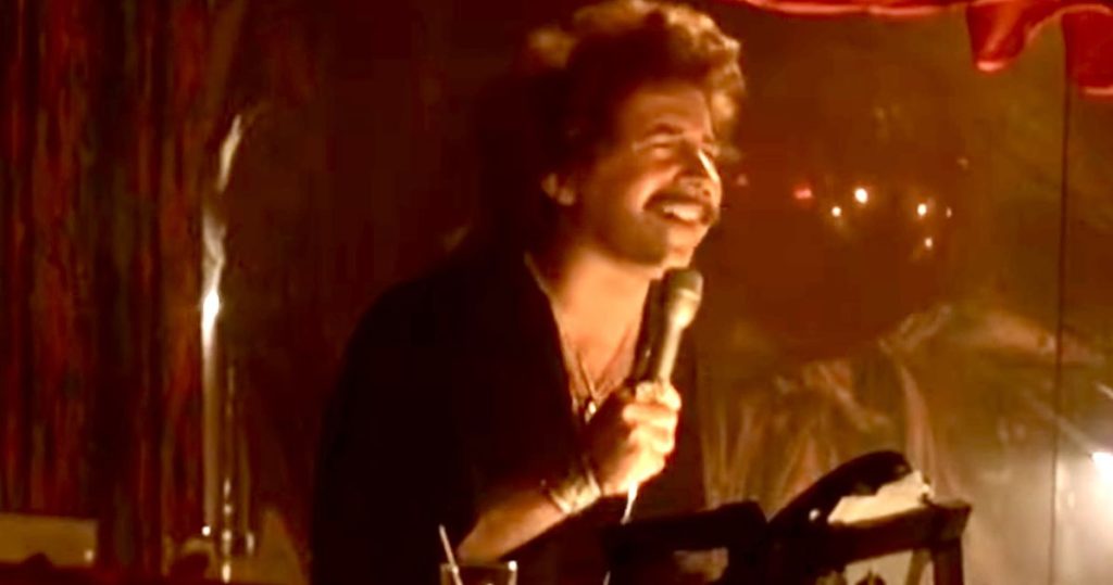 El ícono del campamento y estrella de televisión "sin talento" Monti Rock III muere a los 86 años