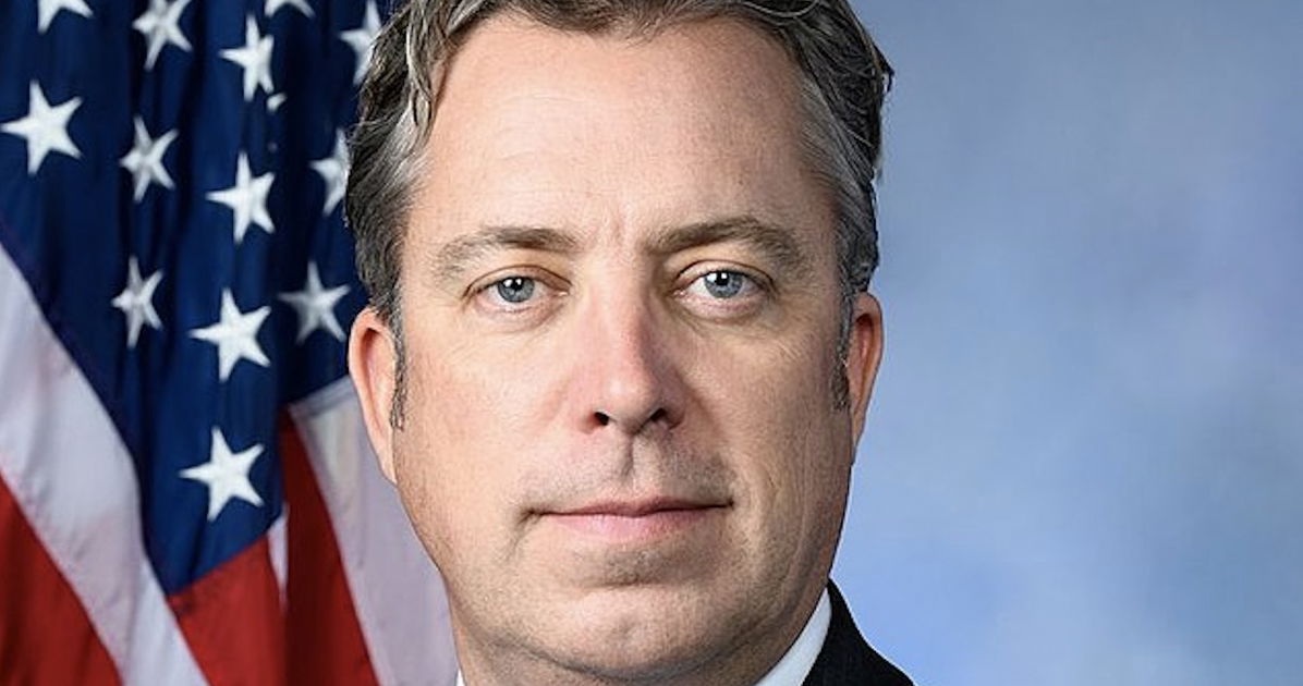 El representante que calificó el espectáculo de medio tiempo de Bad Bunny como “pornografía gay” ahora dice que los musulmanes “no pertenecen” a Estados Unidos