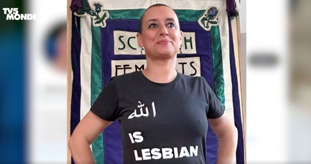 Mujer encarcelada por una camiseta que decía “Alá es lesbiana” se enfrenta a la amputación de un brazo mientras su salud se deteriora