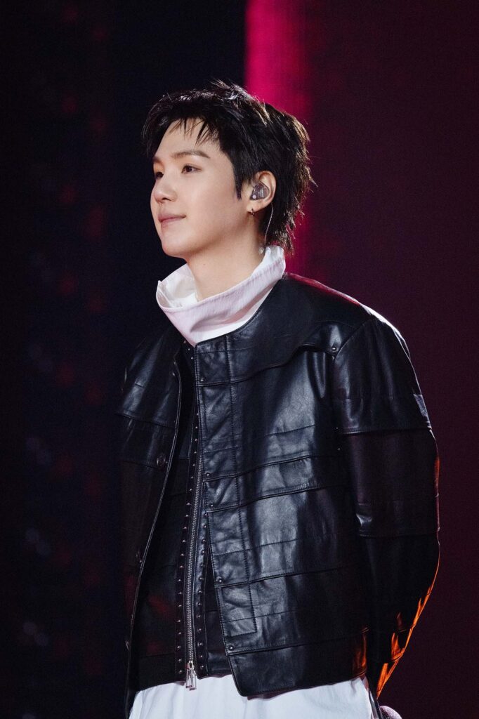 SUGA en BTS The Comeback Live | Arirang en la plaza Gwanghwamun el 21 de marzo en Seúl, Corea / BIGHIT MUSIC Y NETFLIX © 2026