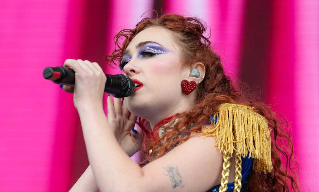 Chappell Roan actúa en Outside Lands en Golden Gate Park.