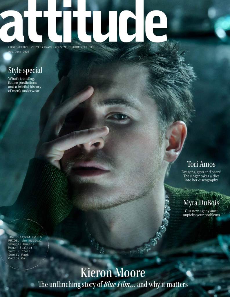 Kieron Moore en la portada de Attitude mayo/junio