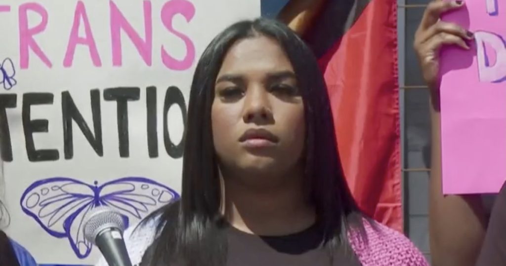 A activista trans se le niegan derechos básicos y atención médica bajo custodia de ICE: “No nos dieron suficiente comida”
