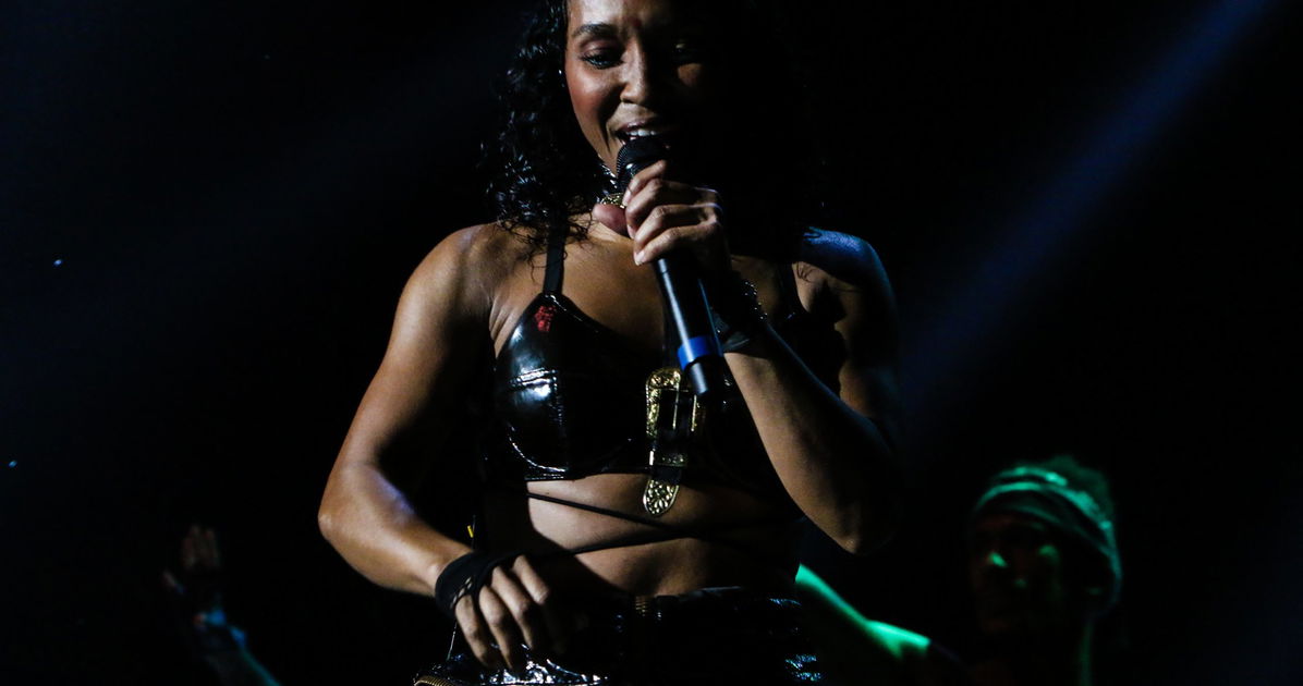 Chilli de TLC afirma que "no es MAGA" después de compartir la teoría de la conspiración "Michelle Obama es un hombre"