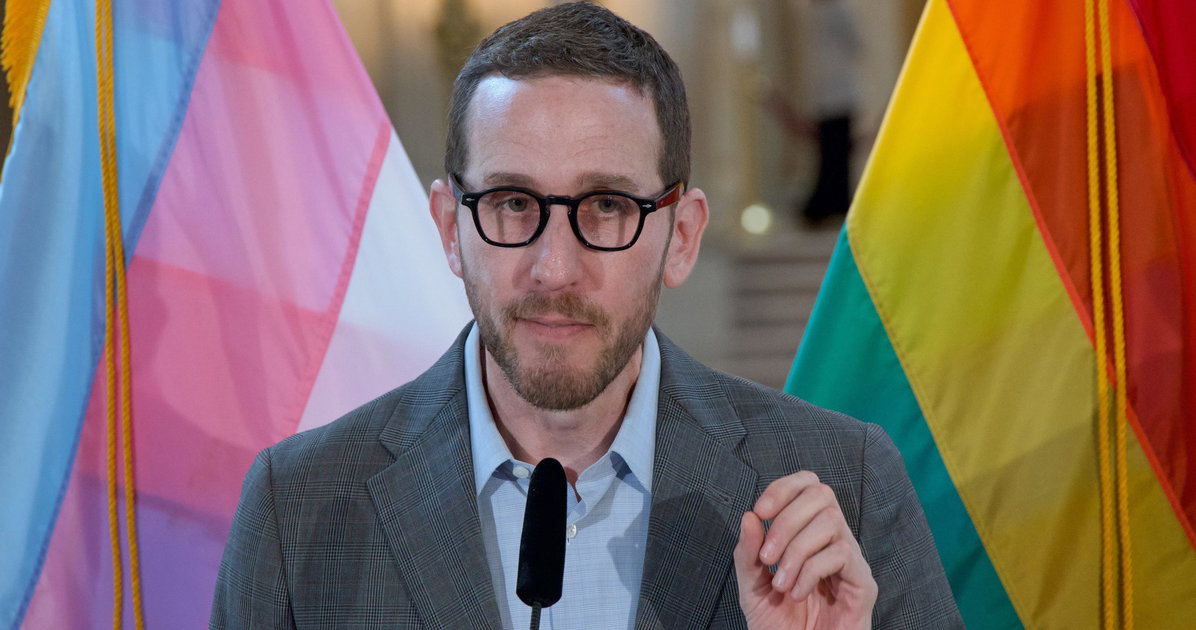 El Tribunal Supremo falló en contra de las prohibiciones de las terapias de conversión. Este demócrata tiene un plan para solucionar este problema.