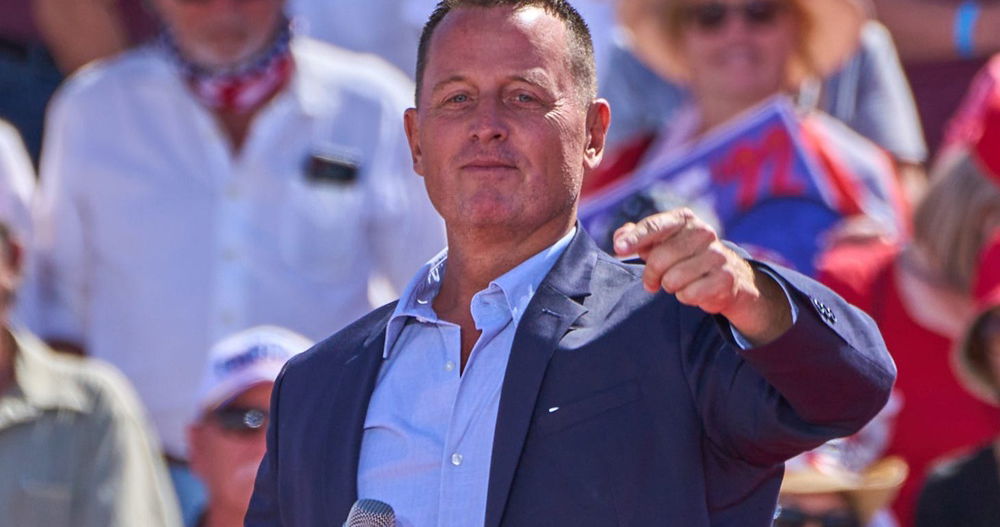 El adulador gay de Trump, Ric Grenell, dice que el personal del Centro Kennedy debería ser encarcelado