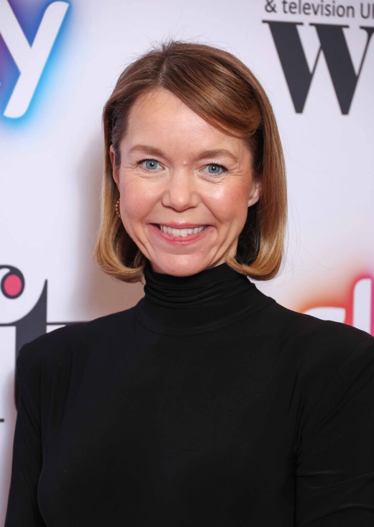 LONDRES, INGLATERRA - 5 DE DICIEMBRE: Anna Maxwell Martin asiste a los premios Women in Film and TV Awards 2025 en el Hilton Park Lane el 5 de diciembre de 2025 en Londres, Inglaterra. (Foto de Mike Marsland/WireImage)
