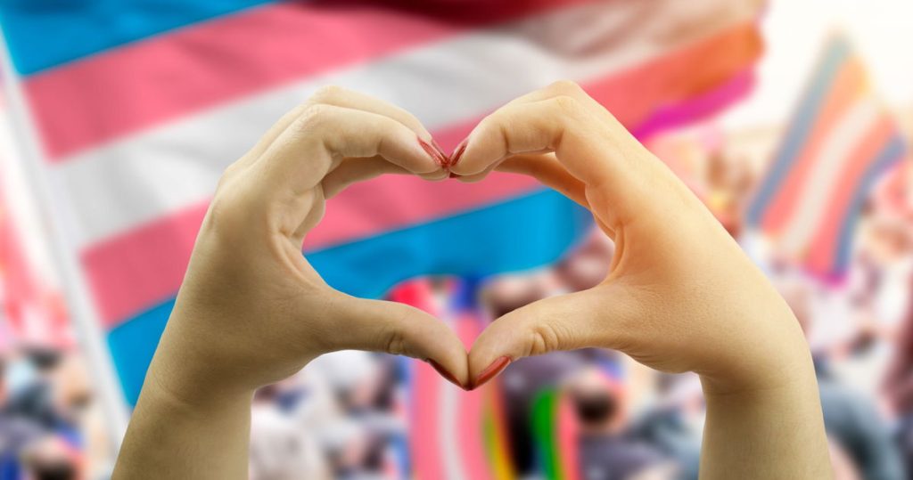 Rumania reconoce la identidad de género del hombre en una victoria histórica para los transeuropeos