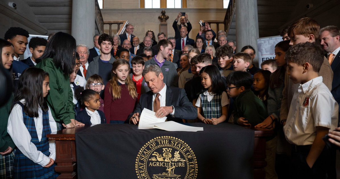 Tennessee designa junio como el “Mes de la Familia Nuclear” como parte de la guerra contra la visibilidad LGBTQ+