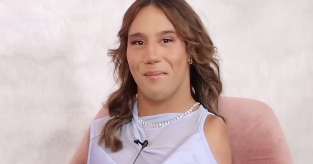 La influencer de belleza trans le da la vuelta a sus enemigos en una respuesta de un importante programa de entrevistas de televisión