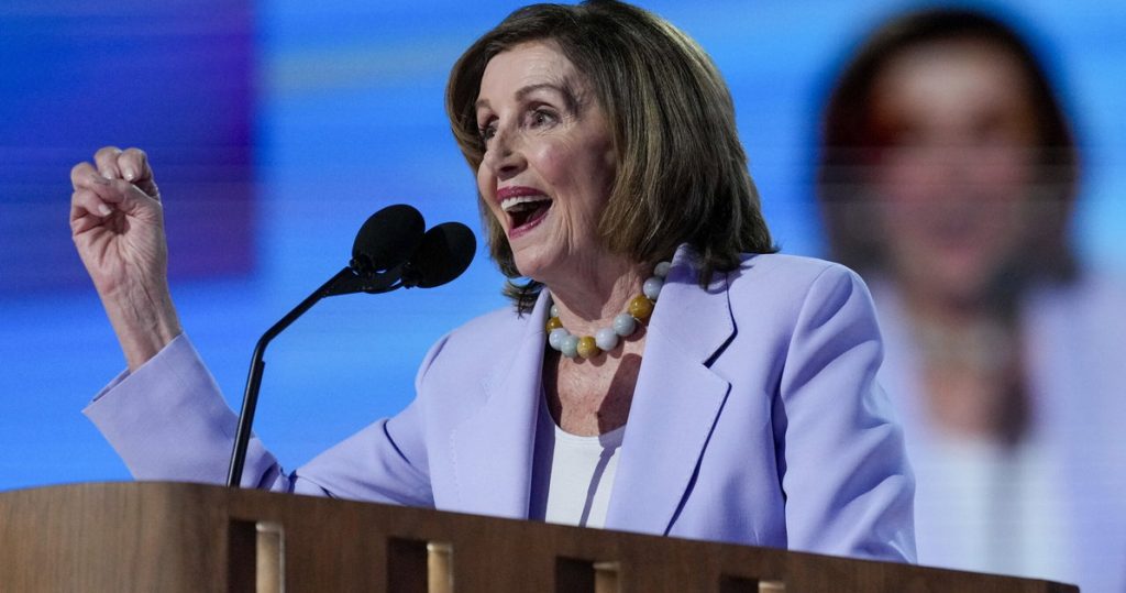 Nancy Pelosi se negó a eliminar los derechos trans de la histórica Ley de Crímenes de Odio a pesar de la presión