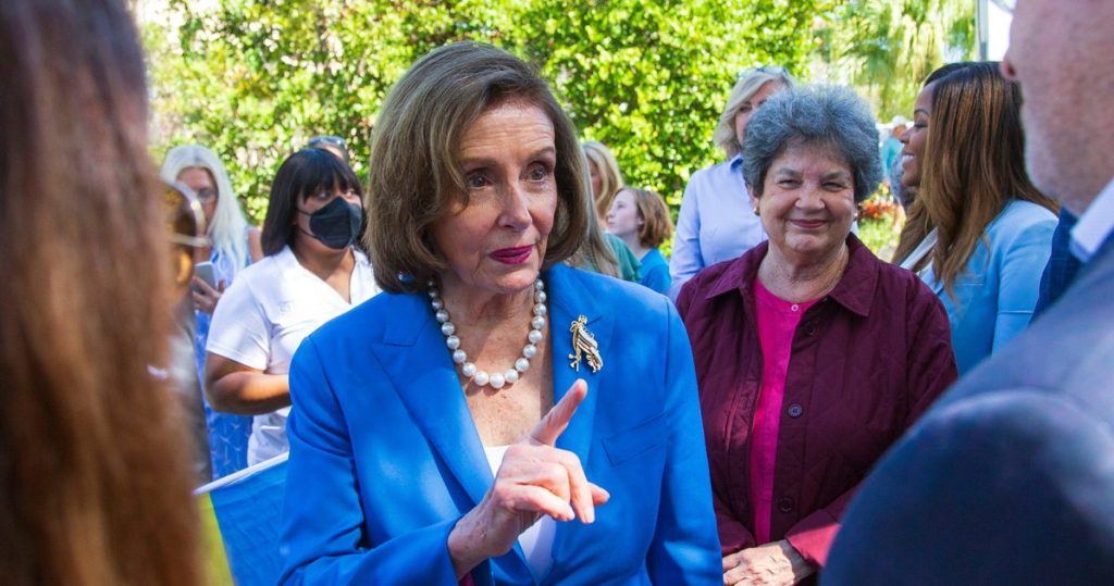 Nancy Pelosi habla de Barney Frank, de ir al Congreso a luchar contra el sida y de Trump