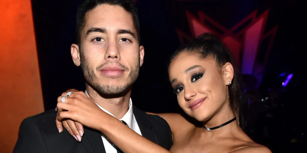 Ariana Grande parece confirmar que ha vuelto con su ex con el cambio de letra de 'Thank U, Next'