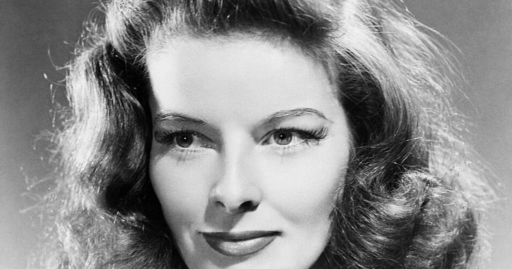 Katharine Hepburn enfrentó durante mucho tiempo rumores de que era sexualmente fluida. Una nueva novela imagina su vida privada.