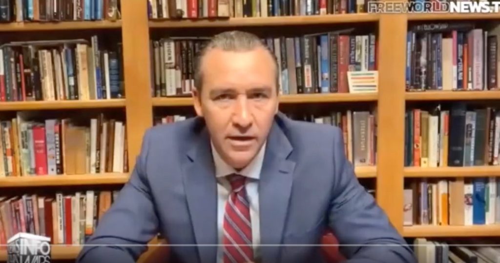 Pastor del Odio llama “maricón” a joven luego de agredirlo brutalmente en video viral